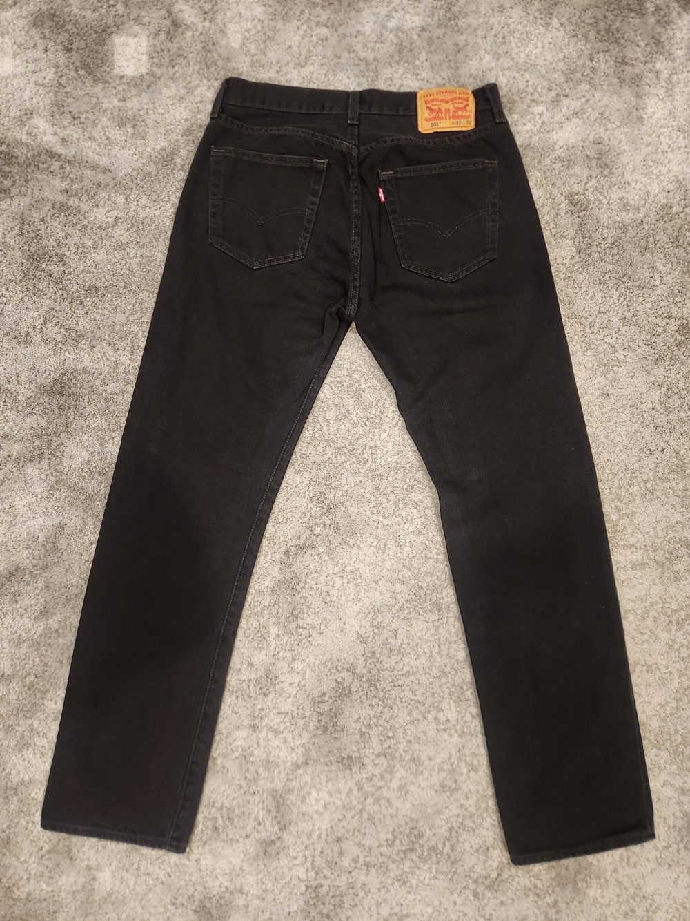 Levi's Black Men's Jeans - Classic Straight Fit